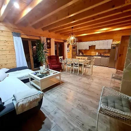 Tatil Evi Gorczanska Z Tarasem Widokowym